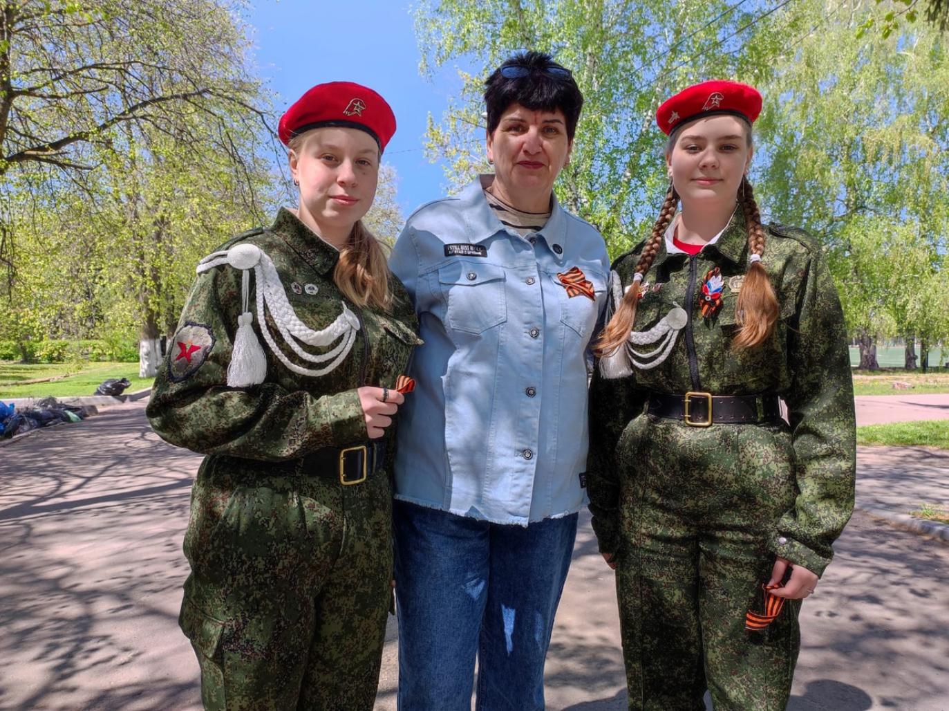Волонтёры Победы и юнармейцы МОУ СОШ № 2 р. п. Колышлей стали участниками Всероссийской акции "Георгиевская ленточка"