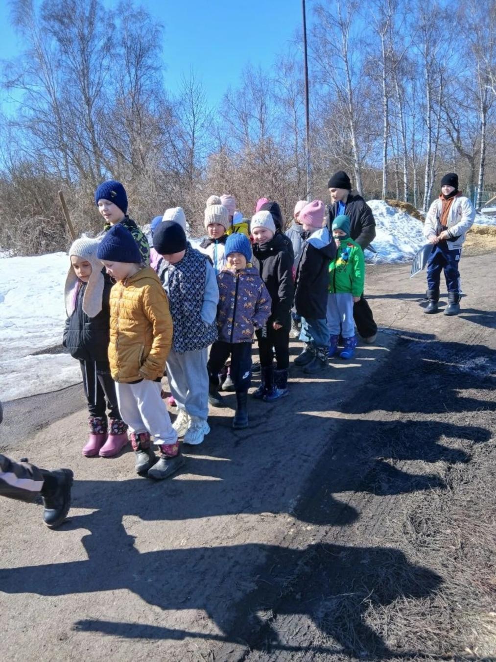 С первого дня весенних каникул, уже традиционно, для учащихся МОУ СОШ с.Телегино   распахнул двери пришкольный оздоровительный лагерь 