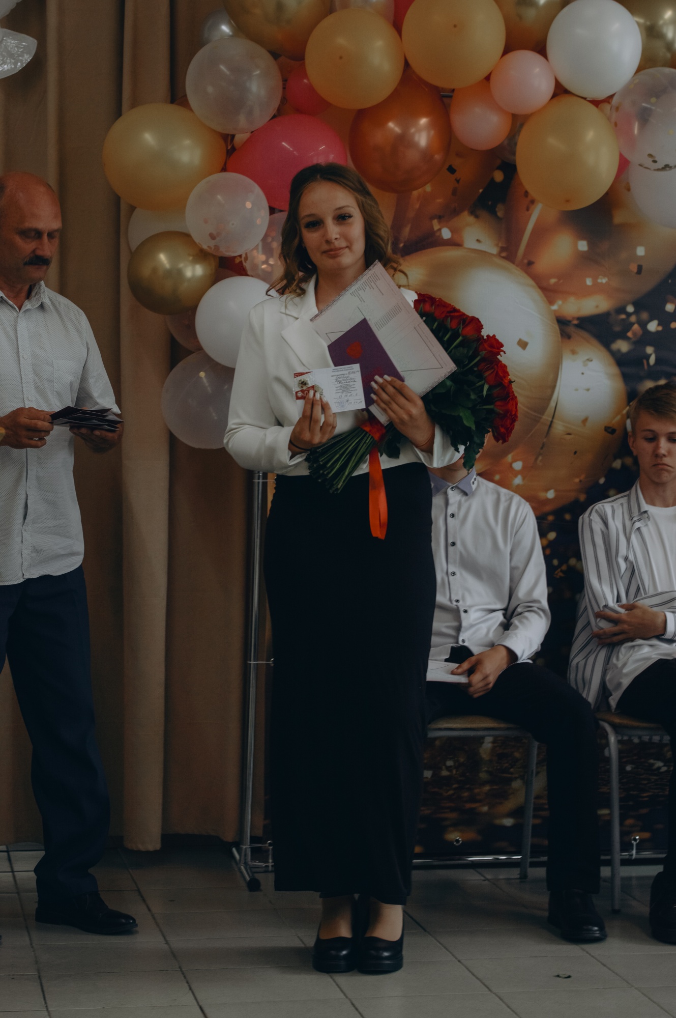 Выпускники МОУ СОШ п.Родниковский Колышлейского района получили золотые знаки ГТО вместе с аттестатами. 