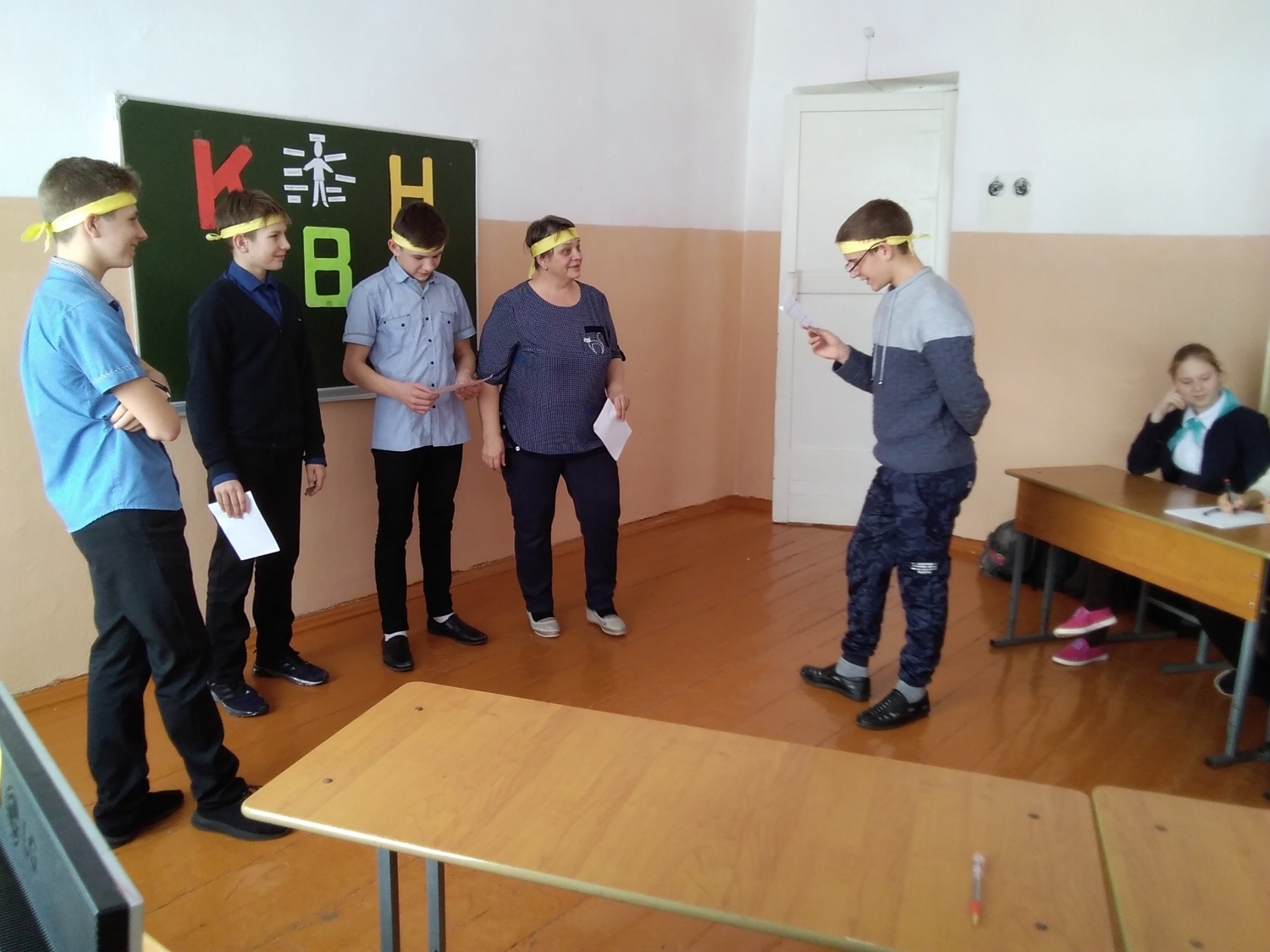 В школах Колышлейского района проведены тематические часы «Мы начинаем КВН»