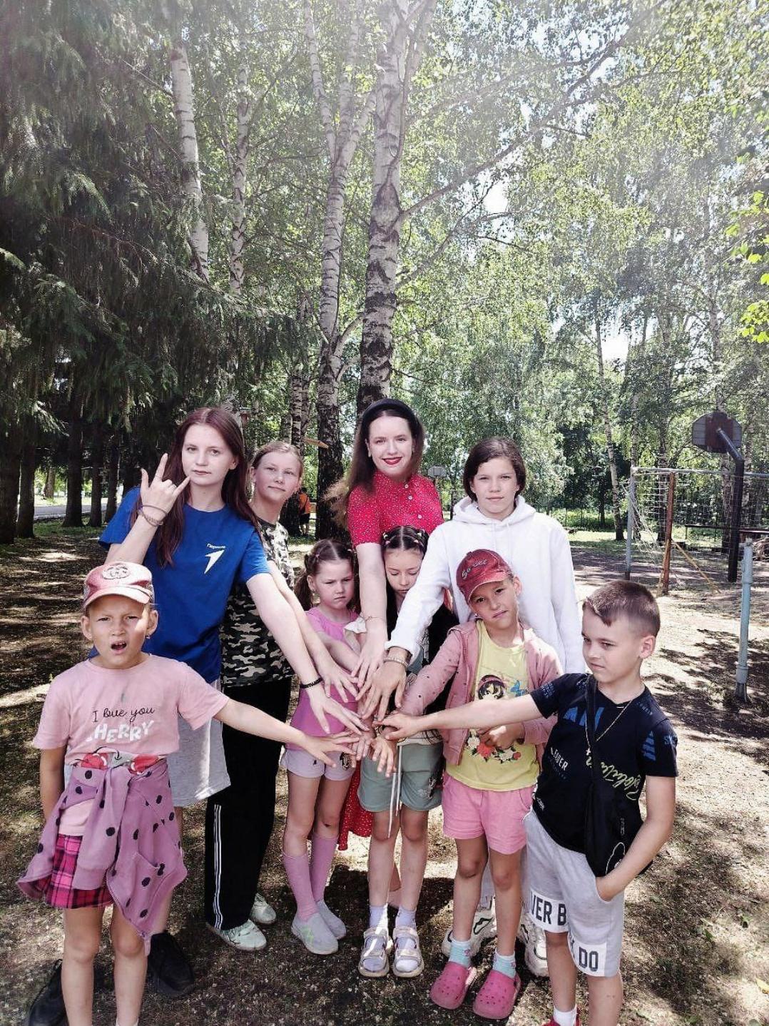 День четвертый в пришкольном лагере "Парус" при МОУ СОШ с.Телегино . Тематический день - «Гагарин» День четвертый в пришкольном лагере "Парус" при МОУ СОШ с.Телегино . Тематический день - «Гагарин»