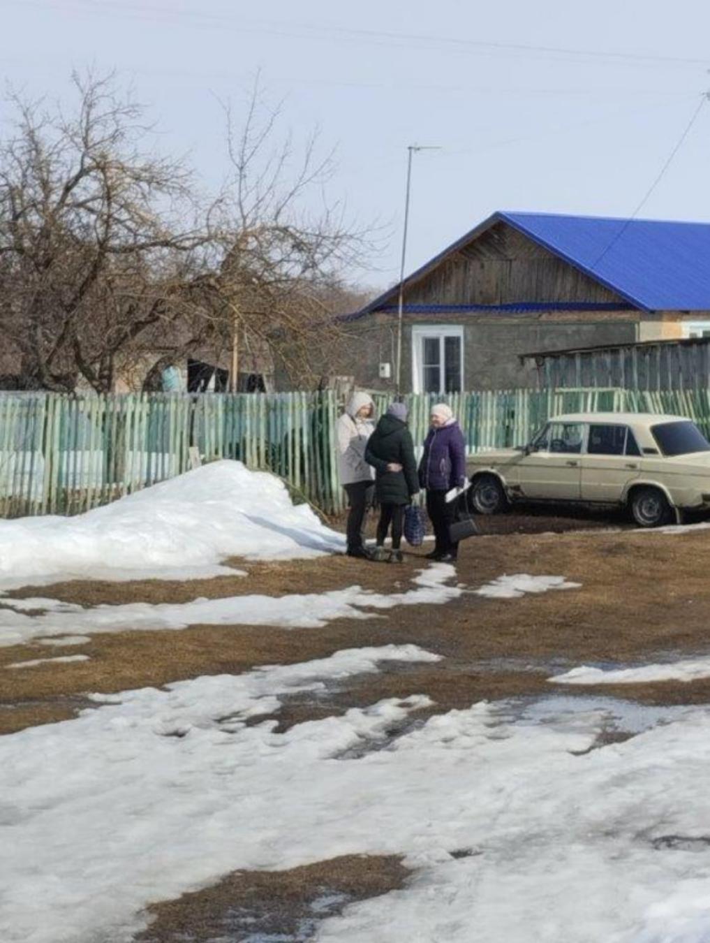 С целью обследования и контроля семей, состоящих на профилактическом учёте 26 марта 2024 года состоялся выезд мобильной бригады в с. Хопёр С целью обследования и контроля семей, состоящих на профилактическом учёте 26 марта 2024 года состоялся выезд мобильной бригады в с. Хопёр