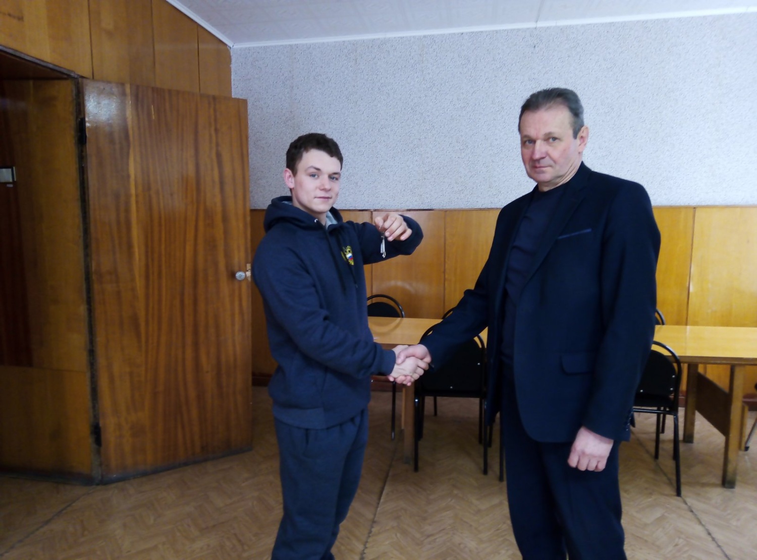 Торжественное вручение комплекта ключей от жилых помещений детям-сиротам и детям, оставшимся без попечения родителей.