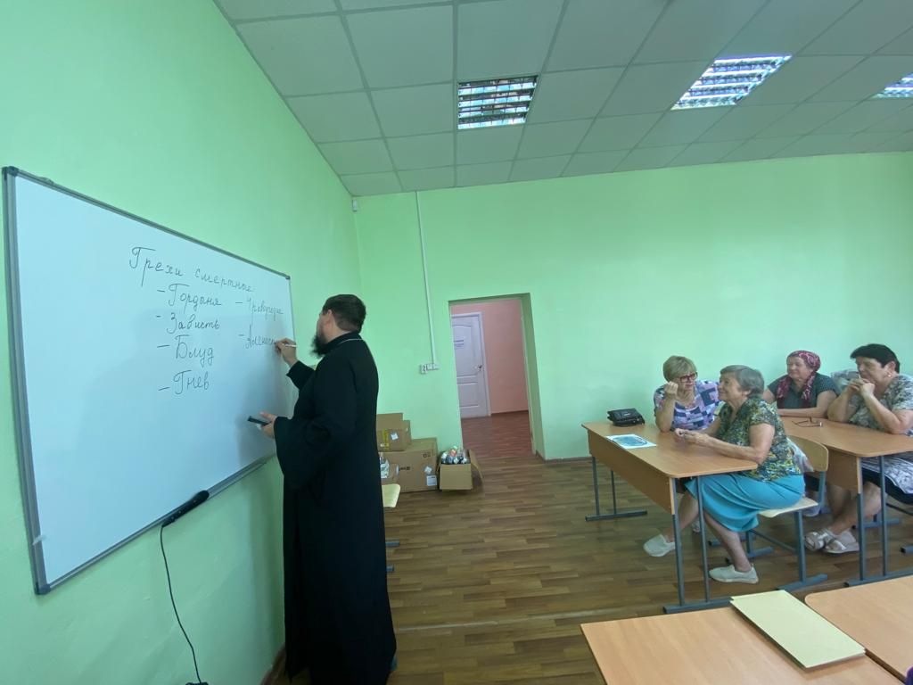Участники Центра общения старшего поколения 10 августа побывали в гостях в православной школе нашего поселка