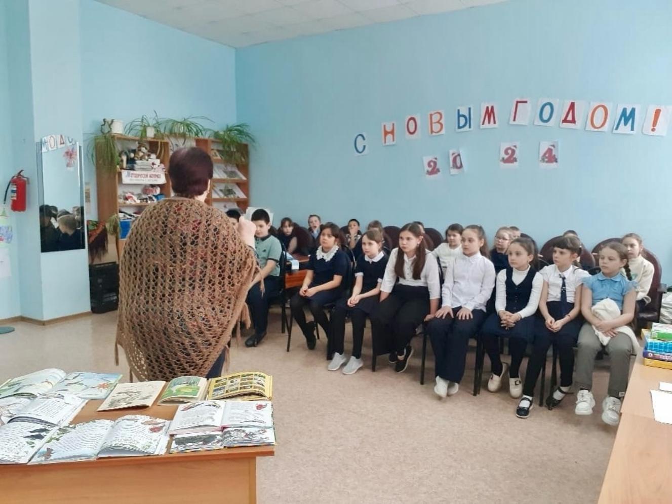 В Детском секторе районного Дома культуры 1 февраля 2024 года прошла игровая познавательная программа: «Красивые перья»