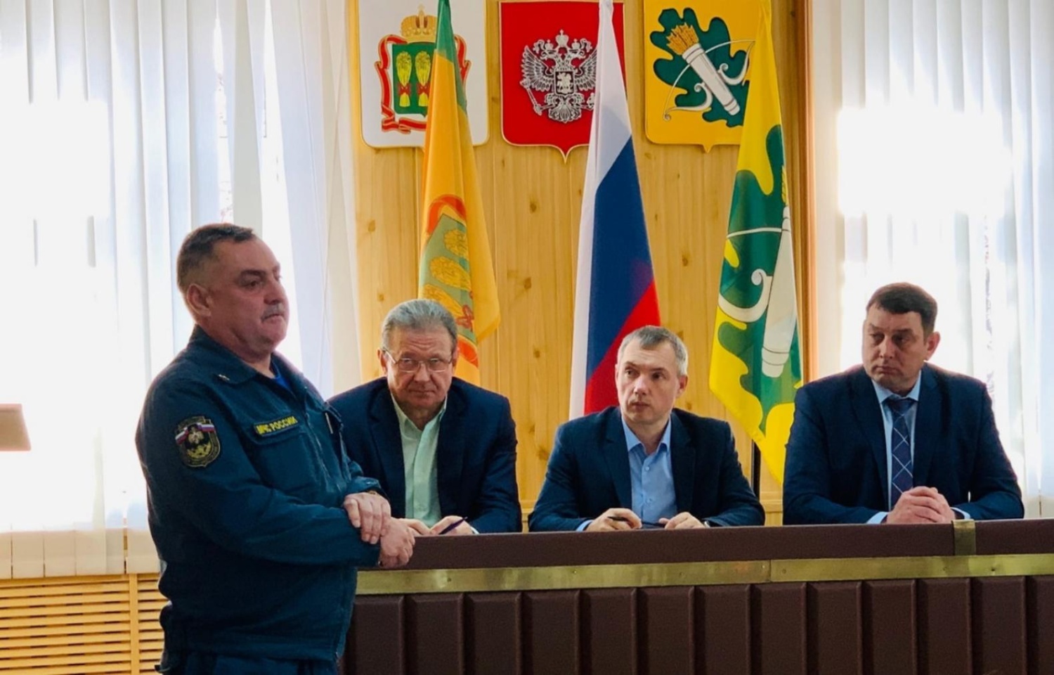 В Администрации Колышлейского района 31 октября 2023 года глава Колышлейского района Михаил Максимов провел совещание с руководителями организаций и учреждений района