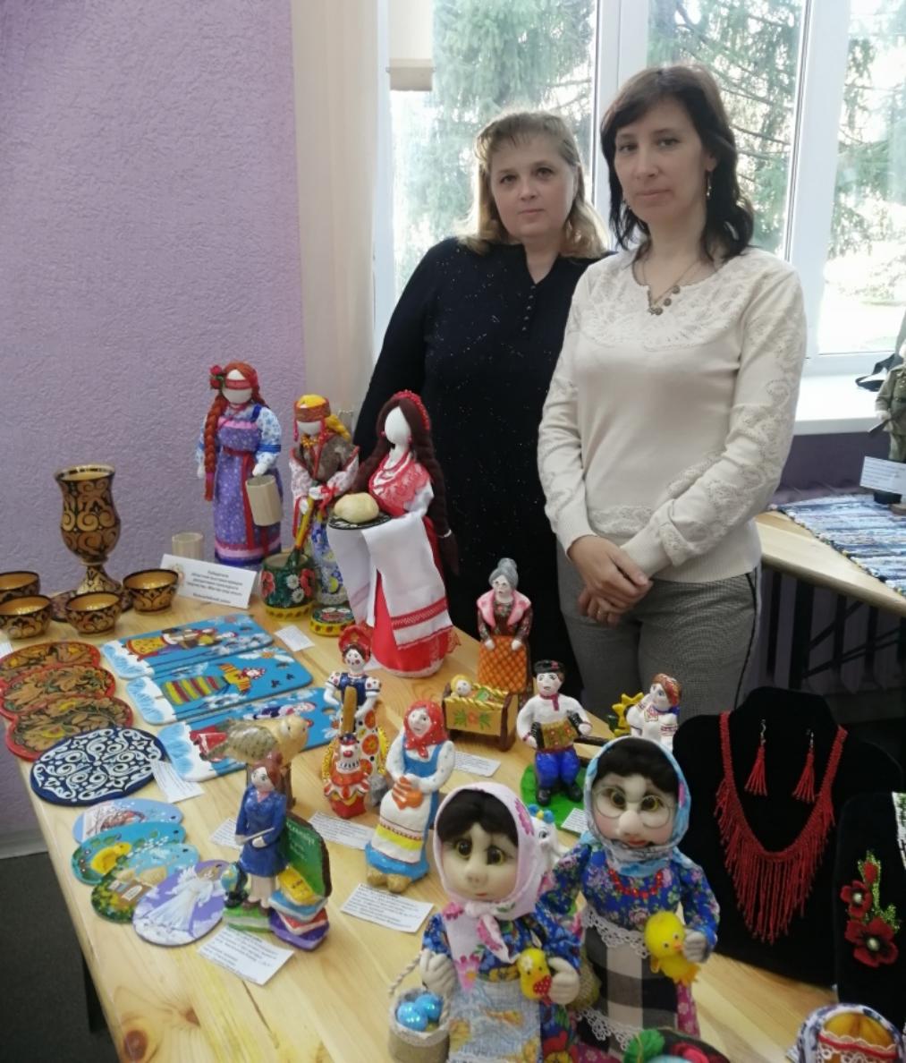 В рамках фестиваля детского народного творчества «Наследие» состоялась церемония награждения победителей и призеров выставки-ярмарки декоративно-прикладного творчества