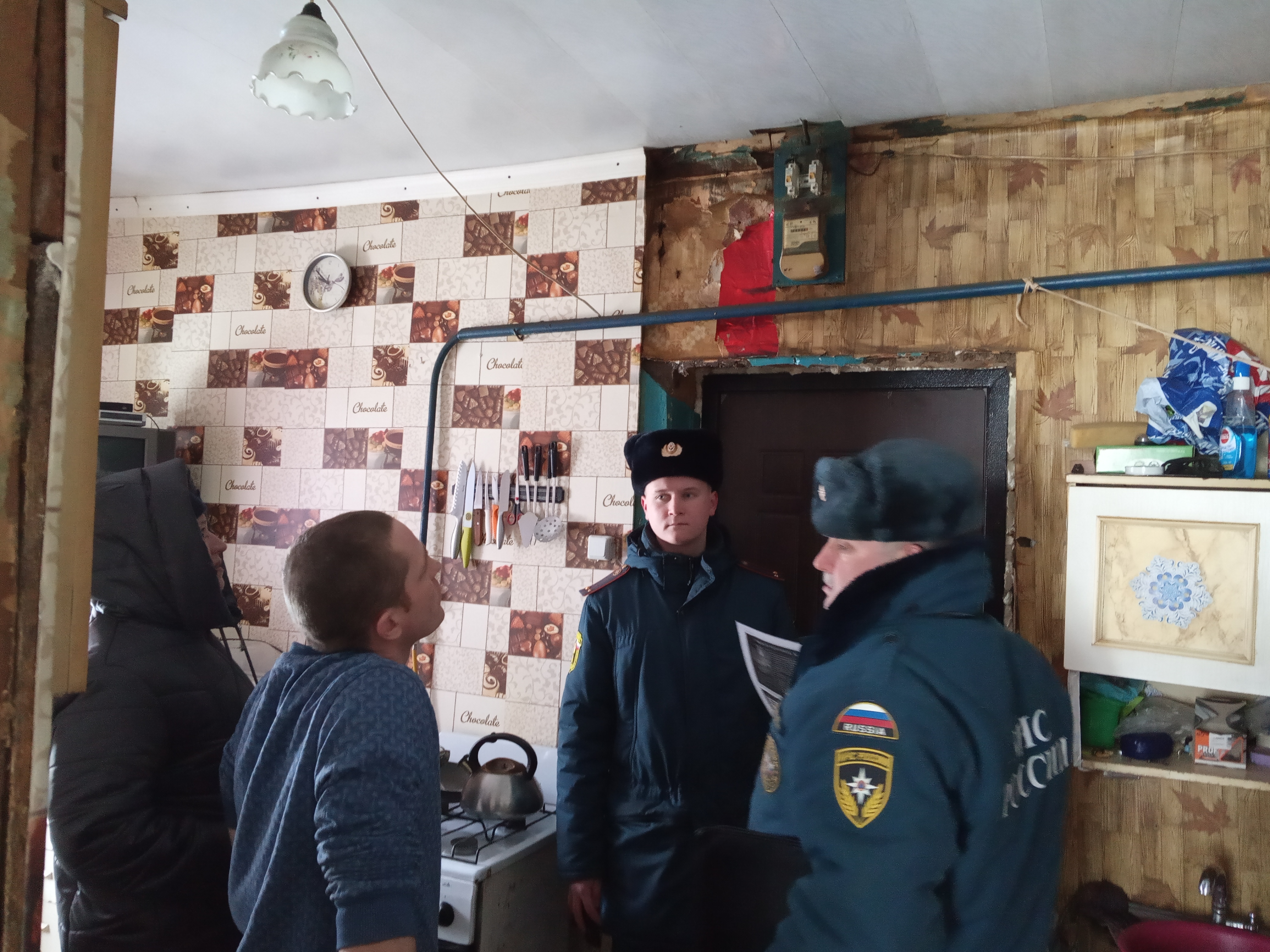 Профилактическая группа посетила места проживания многодетных семей Профилактическая группа посетила места проживания многодетных семей