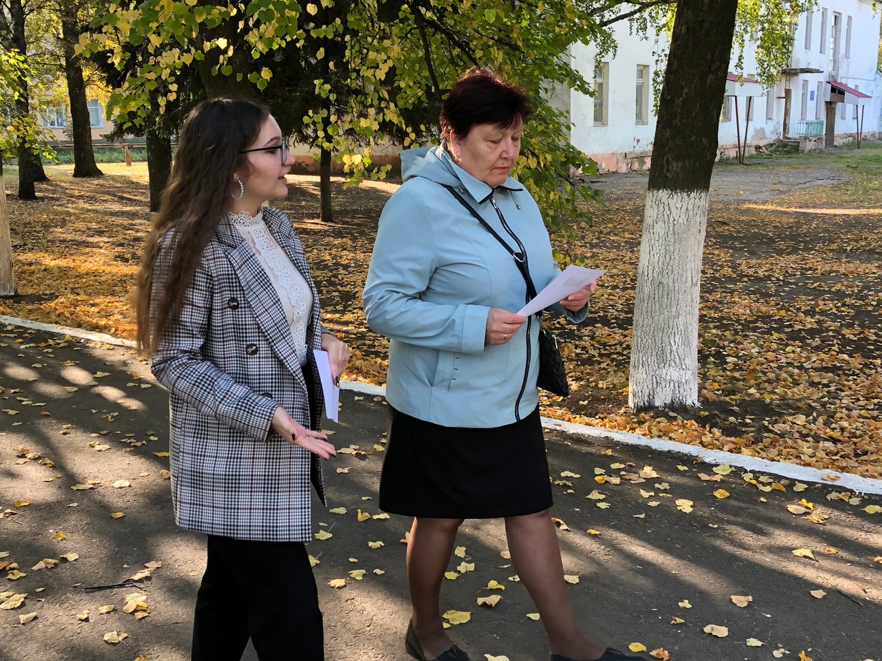 Для жителей поселка 30 сентября специалисты районной библиотеки провели акцию «Мы вместе»