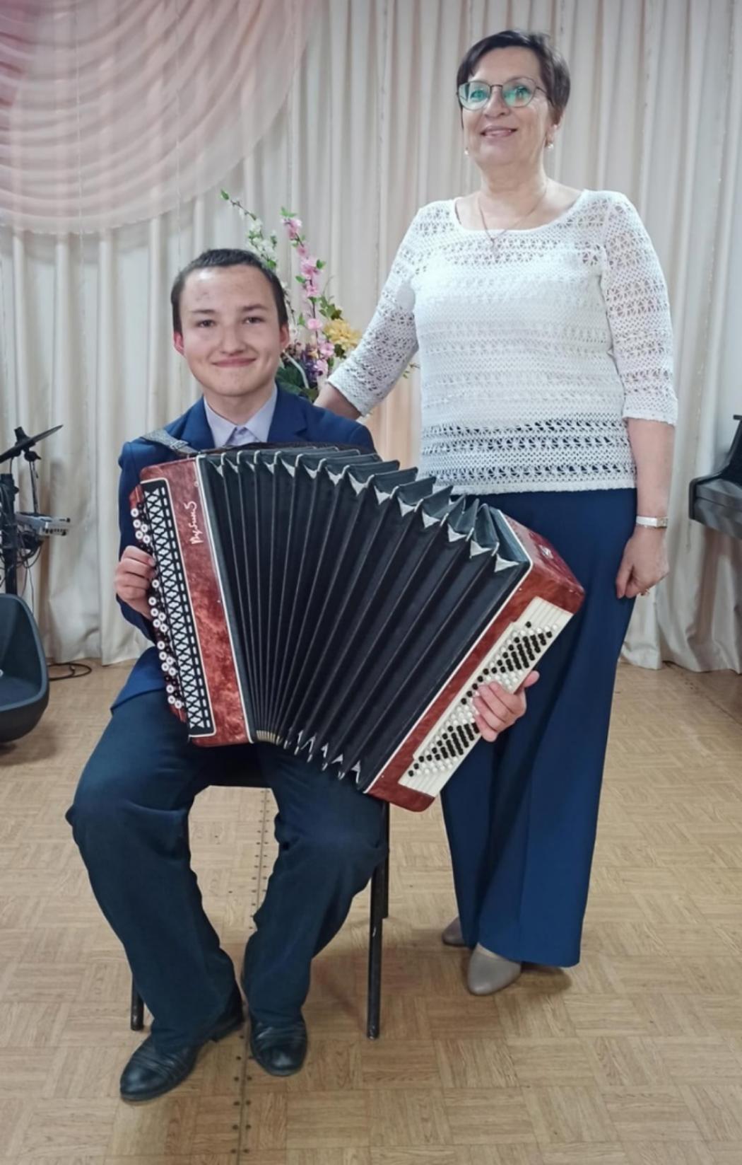 Вот и закончилось время обучения в школе искусств ещё для 14 ребят в п.Колышлей