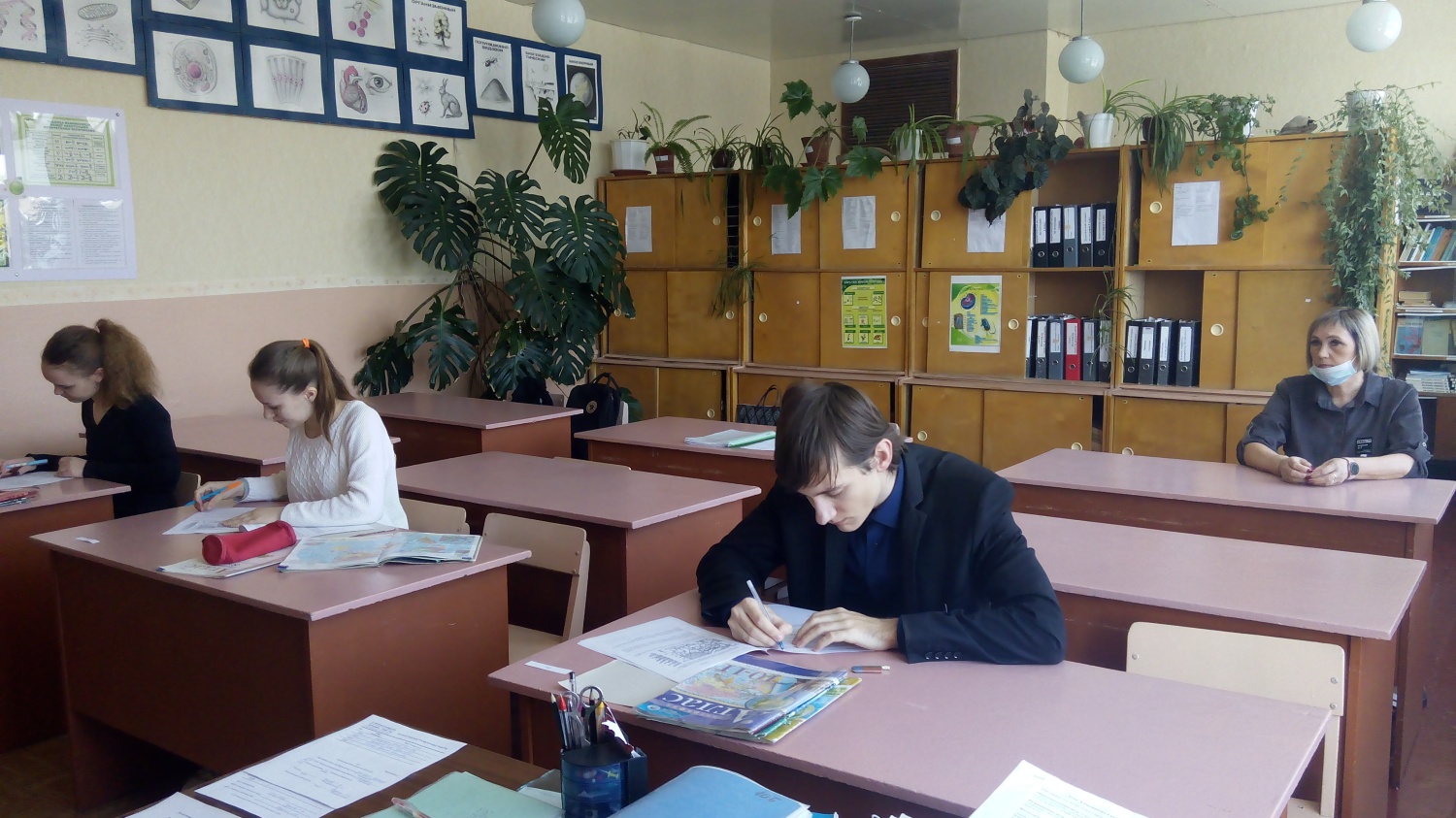 Федеральной службой по надзору в сфере образования и науки утверждено расписание проведения всероссийских проверочных работ (ВПР) в 2022 году