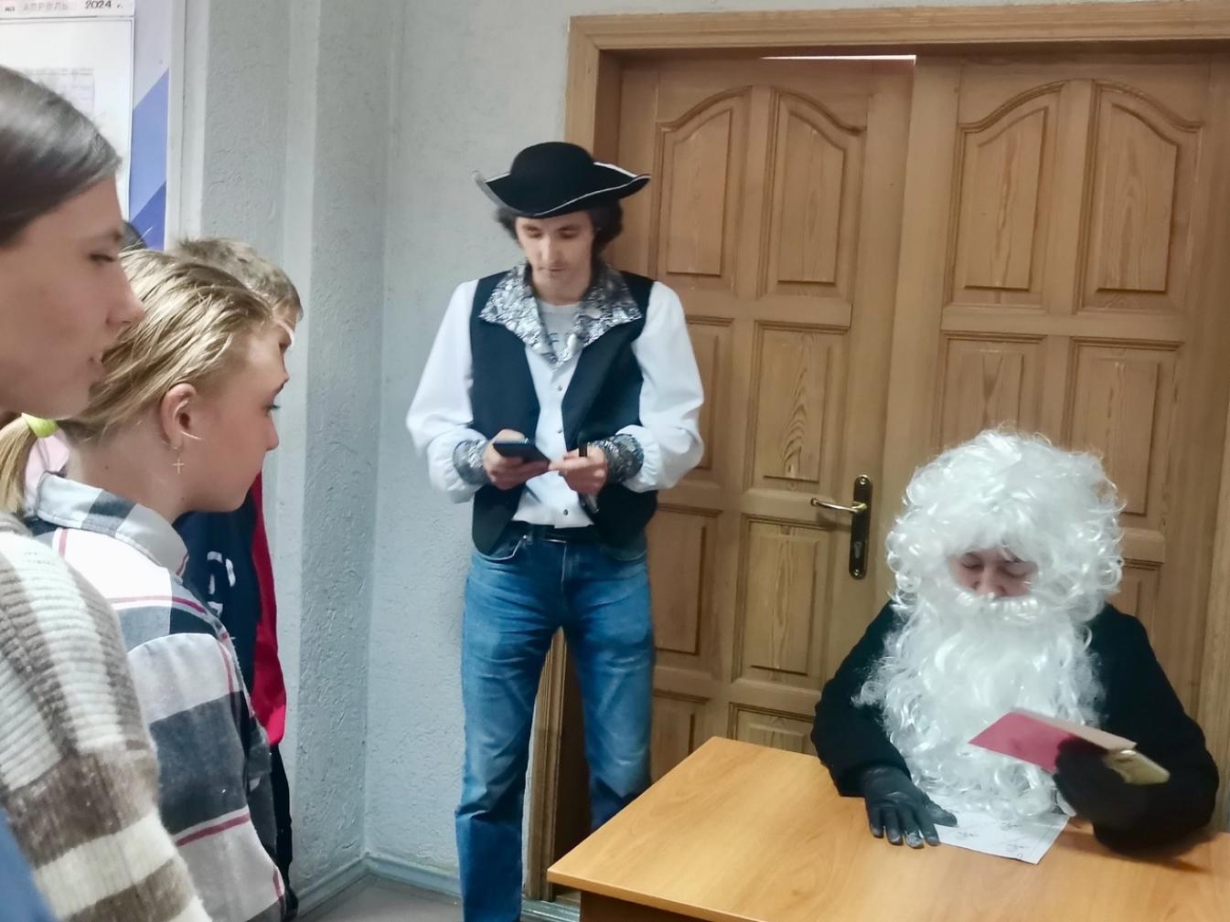 В районном Доме культуры 26 апреля состоялся  квест – игре «Тайна закрытых дверей»,