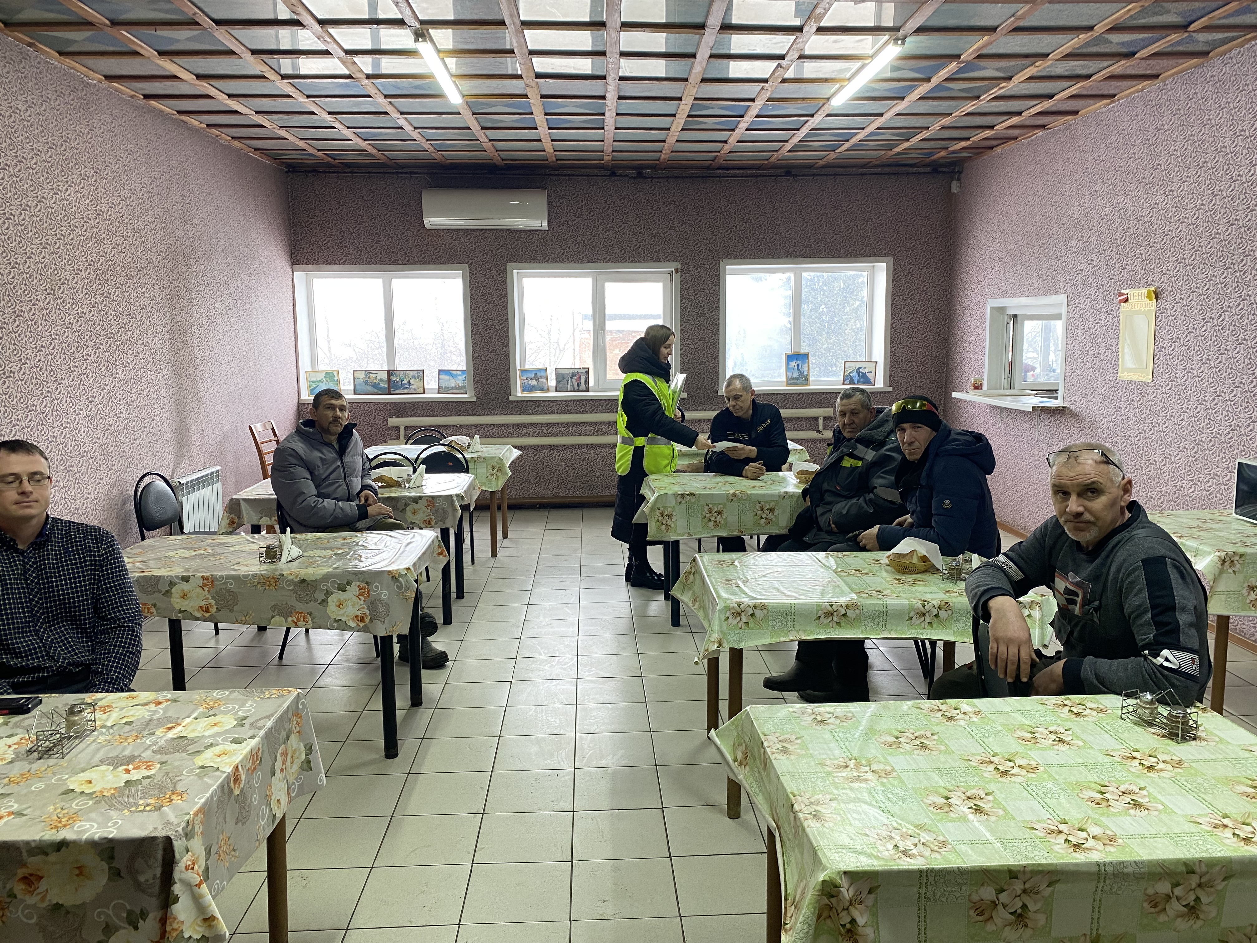 Сотрудники Госавтоинспекции встретились с водителями общества с ограниченной ответственностью «Колышлейское ДСУ» Сотрудники Госавтоинспекции встретились с водителями общества с ограниченной ответственностью «Колышлейское ДСУ»