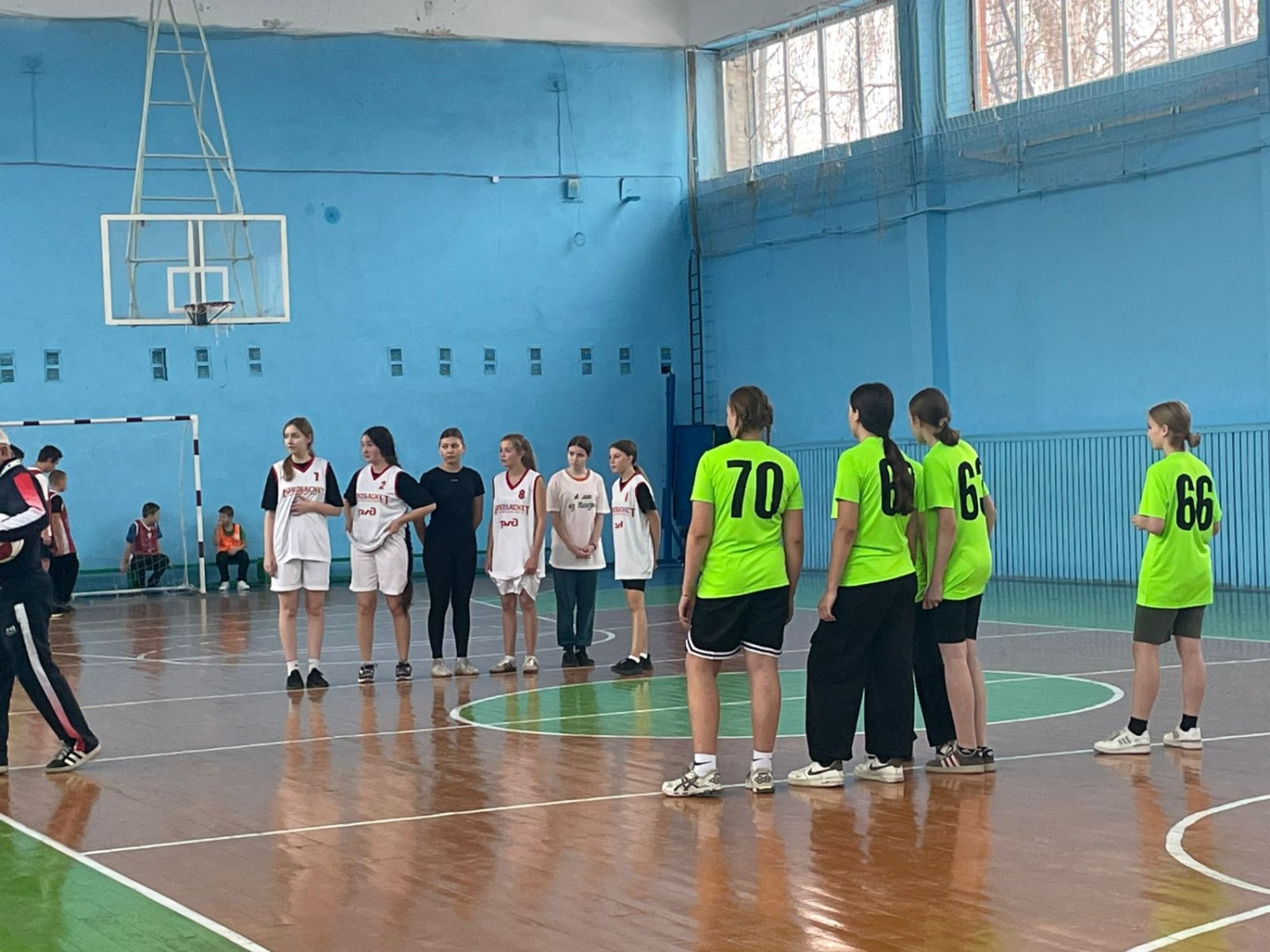 В спортивном зале МОУ СОШ №1 р.п.Колышлей 16 ноября 2024 года прошёл муниципальный этап Чемпионата «Локобаскет» по баскетболу 