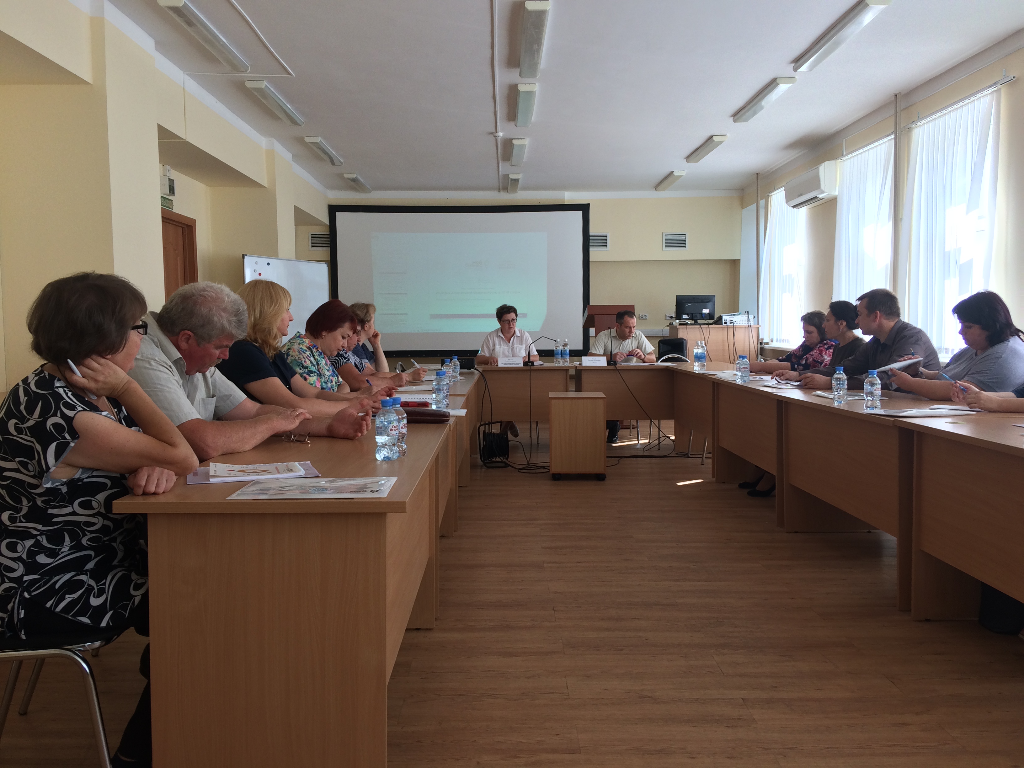 В Бизнес-инкубаторе   г.Сердобска12.09.2018года состоялся практический семинар  для субъектов малого и среднего предпринимательства на тему: «Налоги и налоговая безопасность в 2018 году»