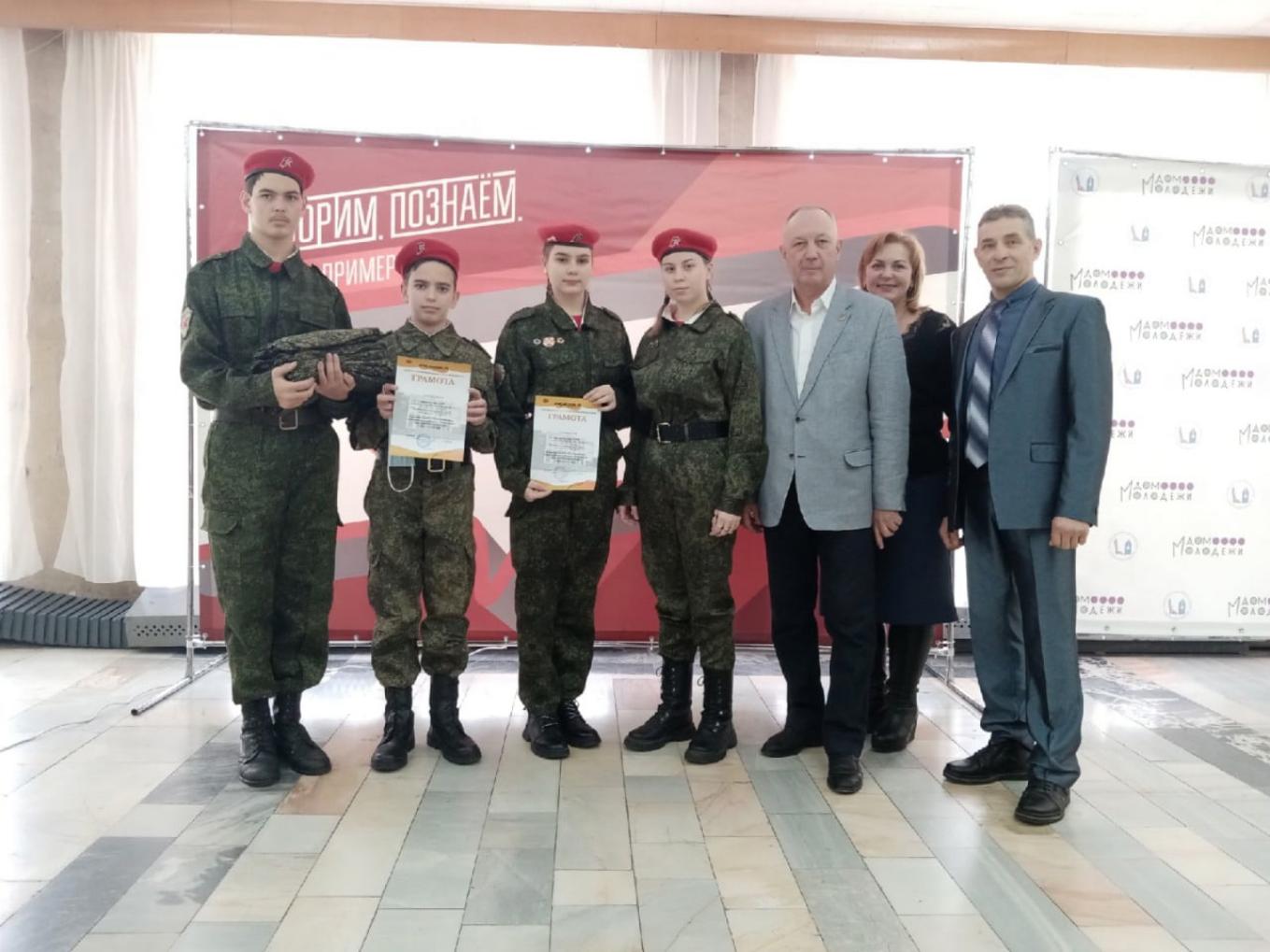 В Доме молодежи г. Пензы состоялся телемост с Героем Советского Союза Игорем Владимировичем Чмуровым