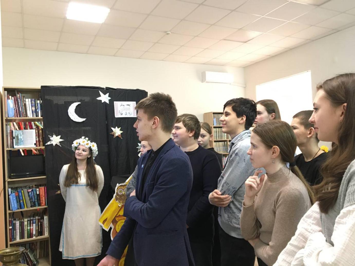 В районной библиотеке 27 февраля 2024 года побывали студенты техникума и учащиеся школы № 2 В районной библиотеке 27 февраля 2024 года побывали студенты техникума и учащиеся школы № 2