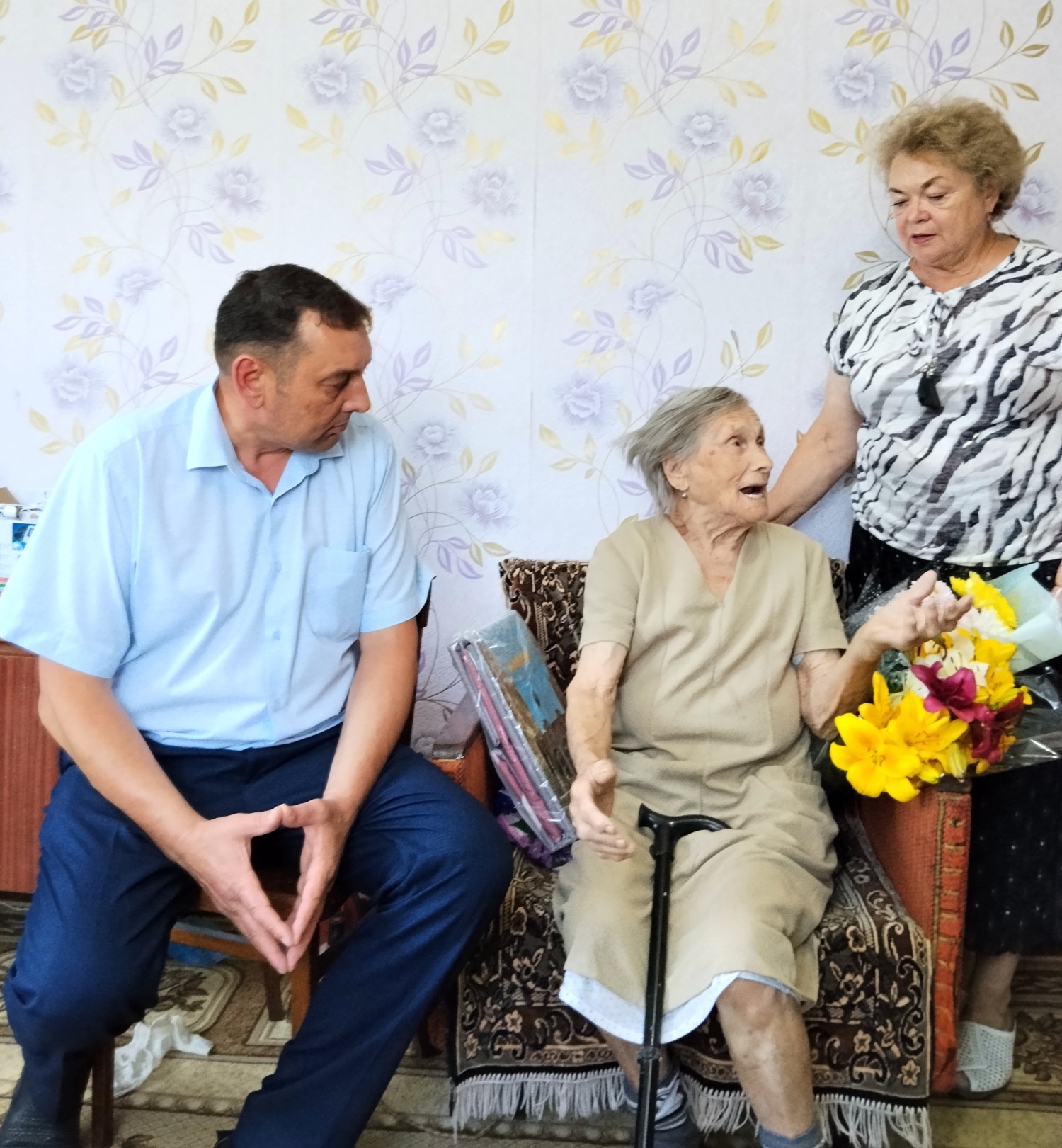 10 июля 2026 года исполнилось 95 лет со дня рождения Власовой Александры Петровны, труженицы тыла, проживающей в д.Карауловке 10 июля 2026 года исполнилось 95 лет со дня рождения Власовой Александры Петровны, труженицы тыла, проживающей в д.Карауловке
