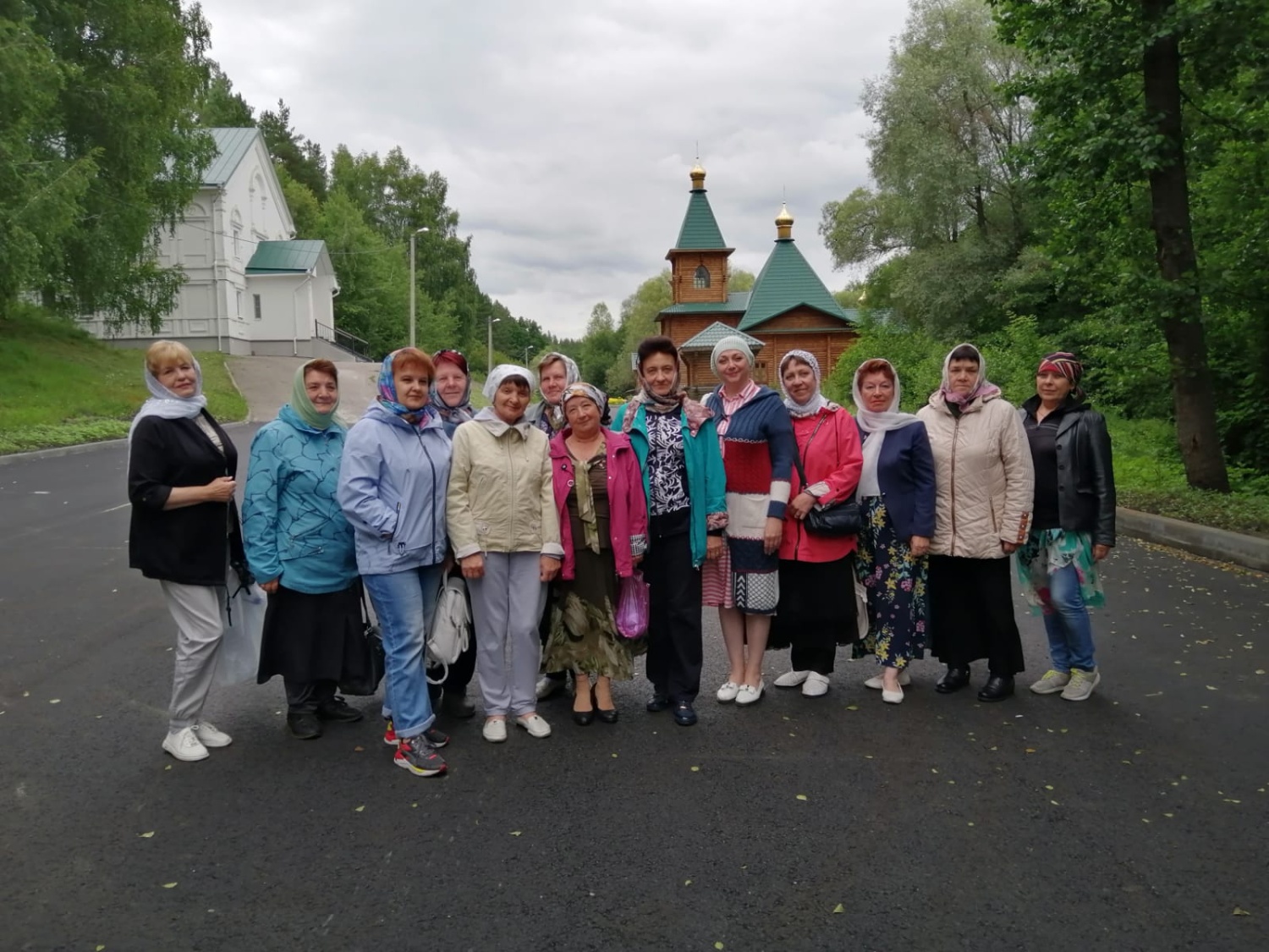 28 июня активисты колышлейского Центра общения старшего поколения Социального фонда России по Пензенской области посетили Семиключье 28 июня активисты колышлейского Центра общения старшего поколения Социального фонда России по Пензенской области посетили Семиключье