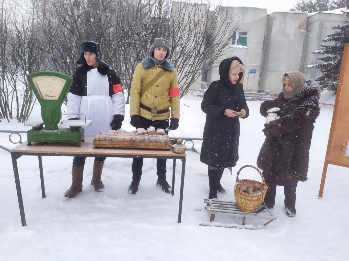 На Центральной площади р.п.Колышлей 26 января прошла Всероссийская Акция памяти «Блокадный Хлеб» На Центральной площади р.п.Колышлей 26 января прошла Всероссийская Акция памяти «Блокадный Хлеб»