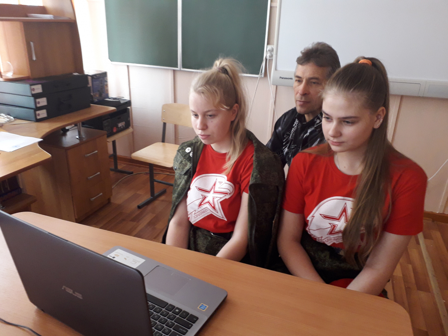 20 октября в дистанционном формате прошел мастер-класс для юнармейцев. 20 октября в дистанционном формате прошел мастер-класс для юнармейцев.