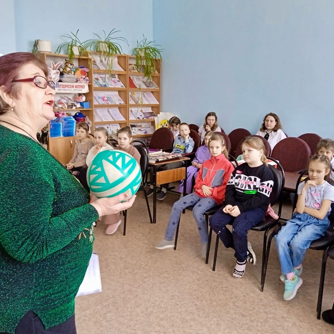 В любительском объединении "Щит и меч" районного дома культуры 29 марта 2024 года прошла игровая познавательная программа "Весёлый светофор" В любительском объединении "Щит и меч" районного дома культуры 29 марта 2024 года прошла игровая познавательная программа "Весёлый светофор"