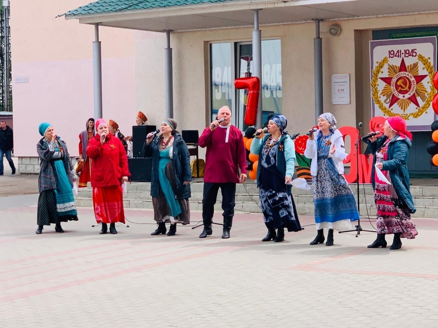 Первая половина мая для специалистов МУК МЦРДК Колышлейского района всегда проходит в бесконечных хлопотах и многочасовых репетициях Первая половина мая для специалистов МУК МЦРДК Колышлейского района всегда проходит в бесконечных хлопотах и многочасовых репетициях