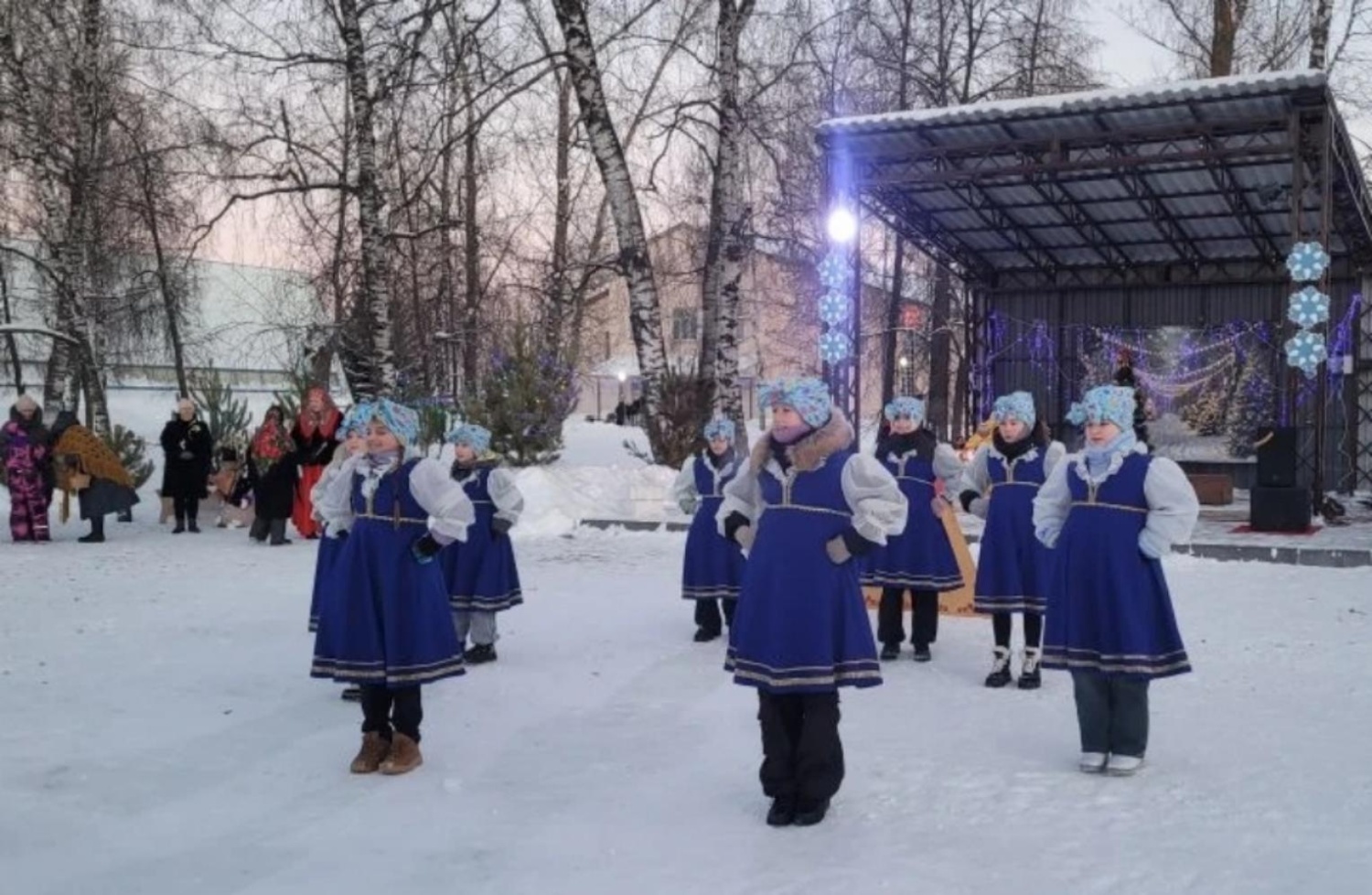На центральной площади поселка Колышлей 16 января состоялся районный фестиваль зимних игр и забав «Крещенский переполох» На центральной площади поселка Колышлей 16 января состоялся районный фестиваль зимних игр и забав «Крещенский переполох»