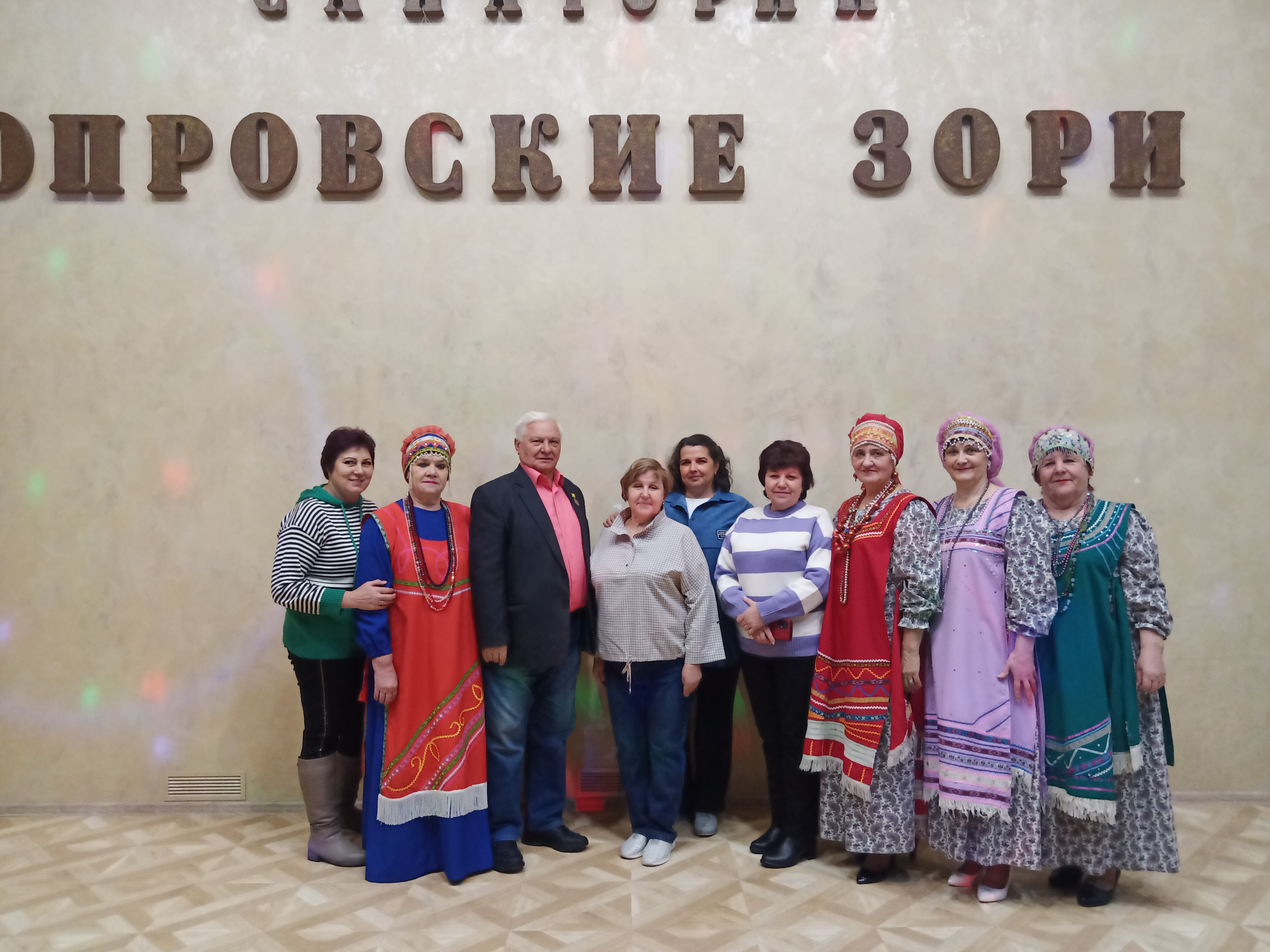 Творческий коллектив художественной самодеятельности филиала №1 МУК МЦРДК р.п. Колышлей 5 декабря  провел концертную программу «Зимняя карусель»