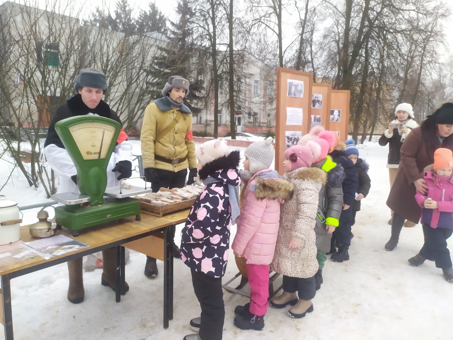 На Центральной площади р.п.Колышлей 27 января прошла Всероссийская Акция памяти «Блокадный Хлеб»