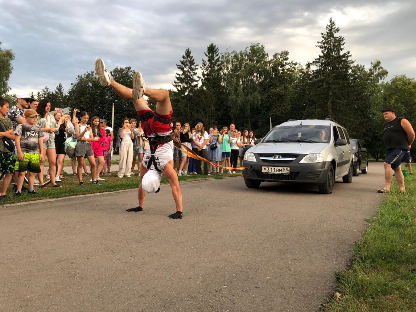 На центральной площади р.п. Колышлей 12 августа 2023 года прошло показательное выступление нашего земляка, Андрея Шевченко! На центральной площади р.п. Колышлей 12 августа 2023 года прошло показательное выступление нашего земляка, Андрея Шевченко!