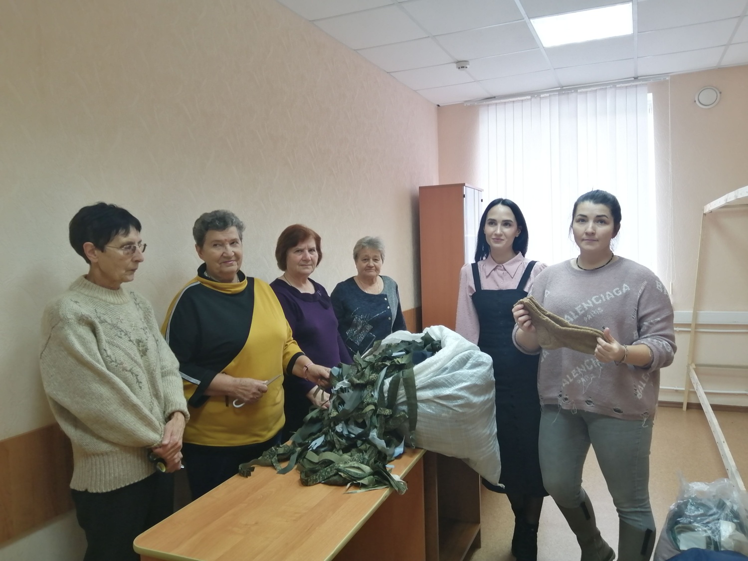 Запускается новая точка для изготовления маскировочных сетей