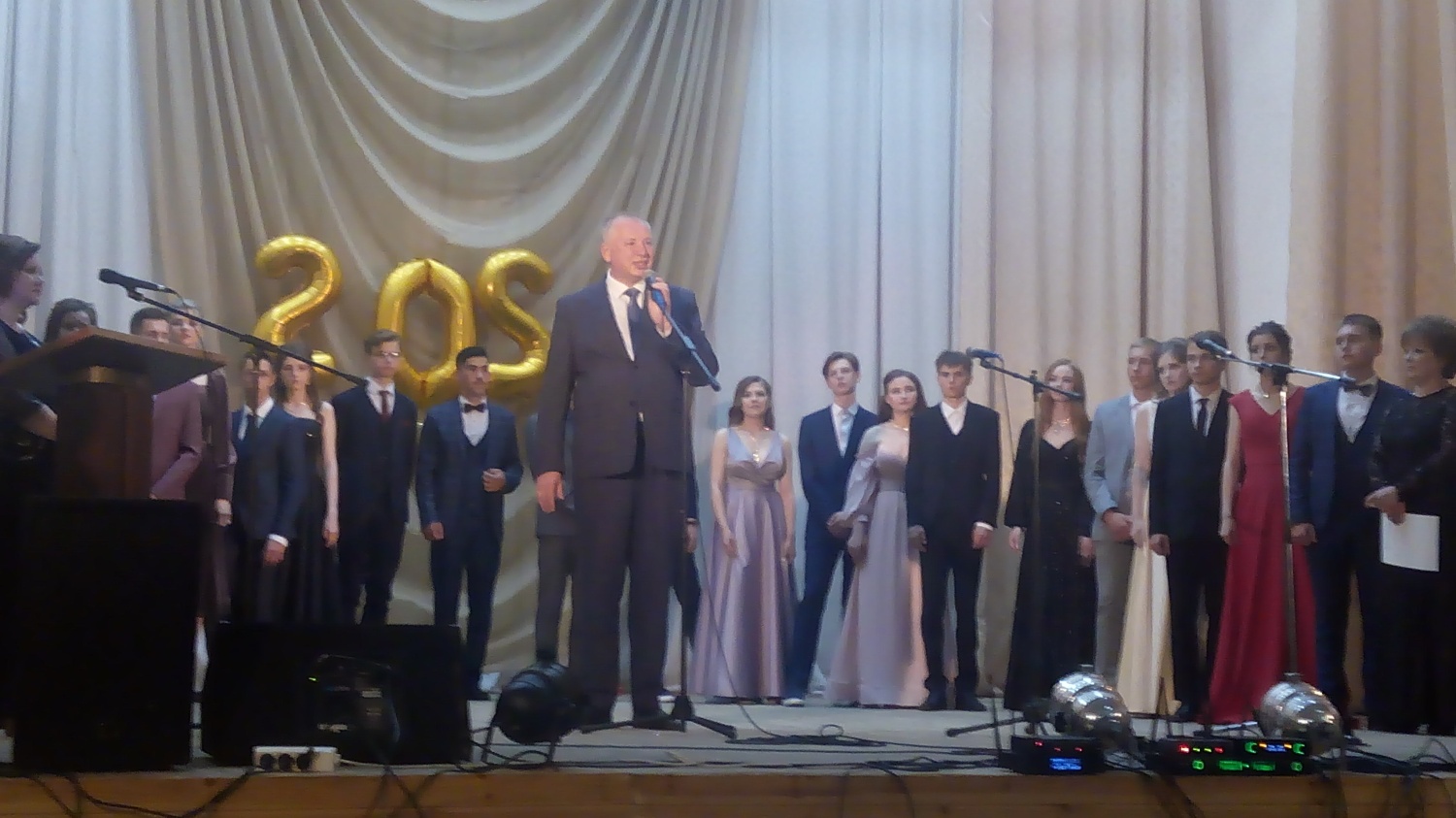 В Колышлейском районе 25 июня 2022 года прошли выпускные вечера В Колышлейском районе 25 июня 2022 года прошли выпускные вечера