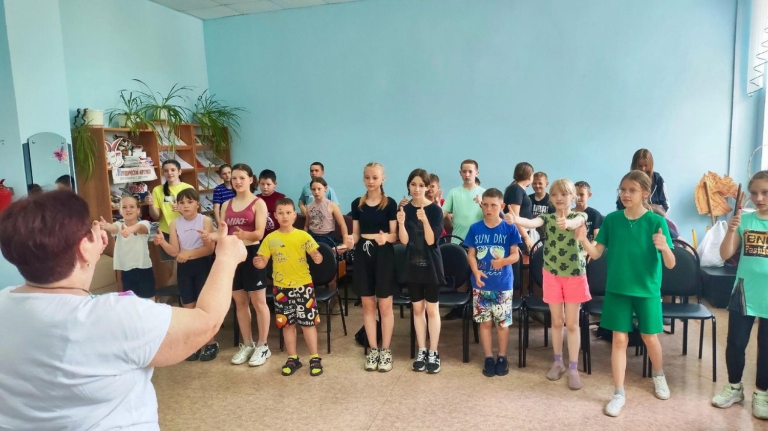 7 июня в детский сектор районного Дома культуры посетили дети из летнего оздоровительного лагеря «Малыш’ОК» МОУ СОШ №2