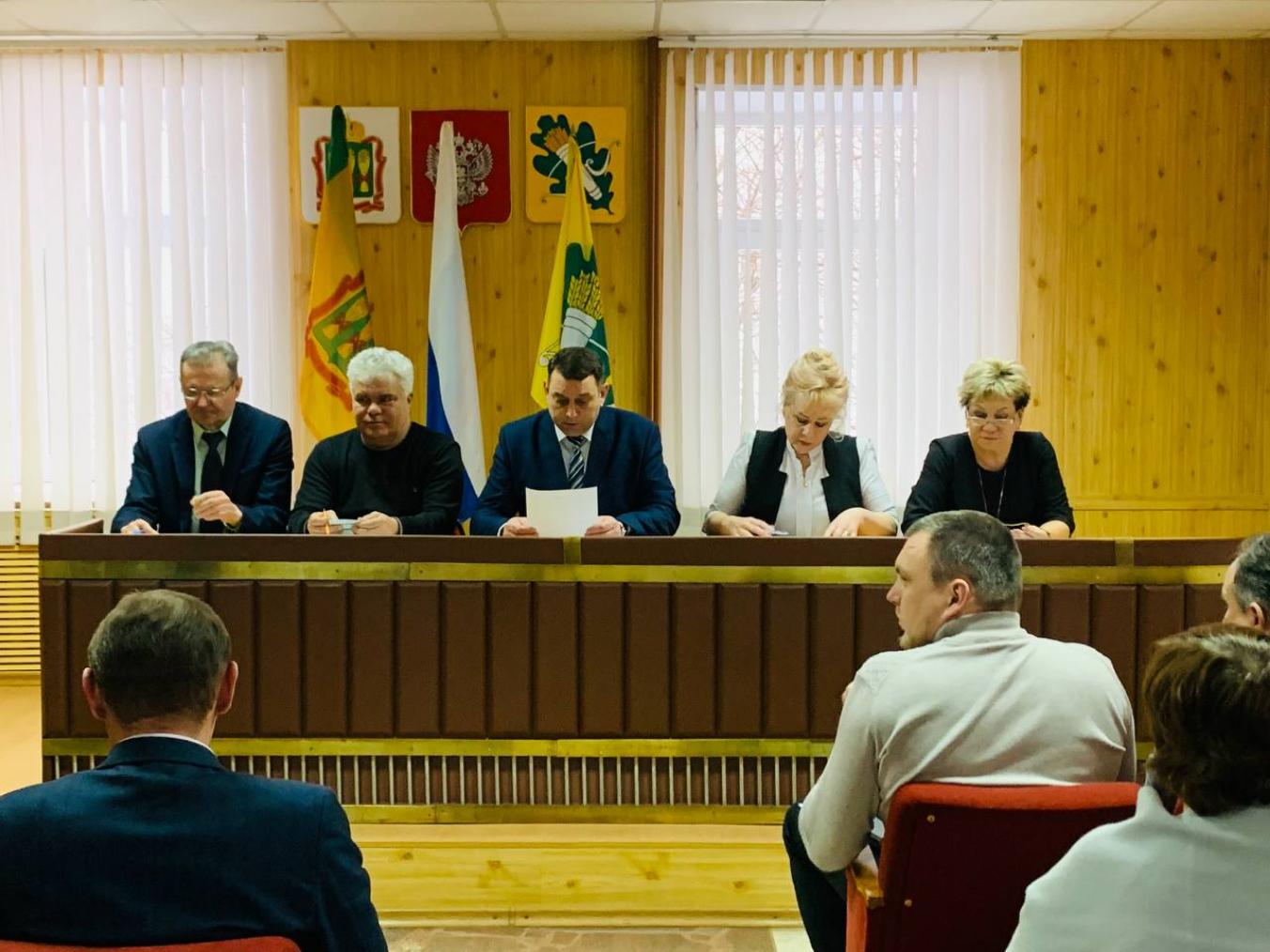 В Администрации Колышлейского района 31 января 2023 года глава администрации района Михаил Максимов провел совещание В Администрации Колышлейского района 31 января 2023 года глава администрации района Михаил Максимов провел совещание