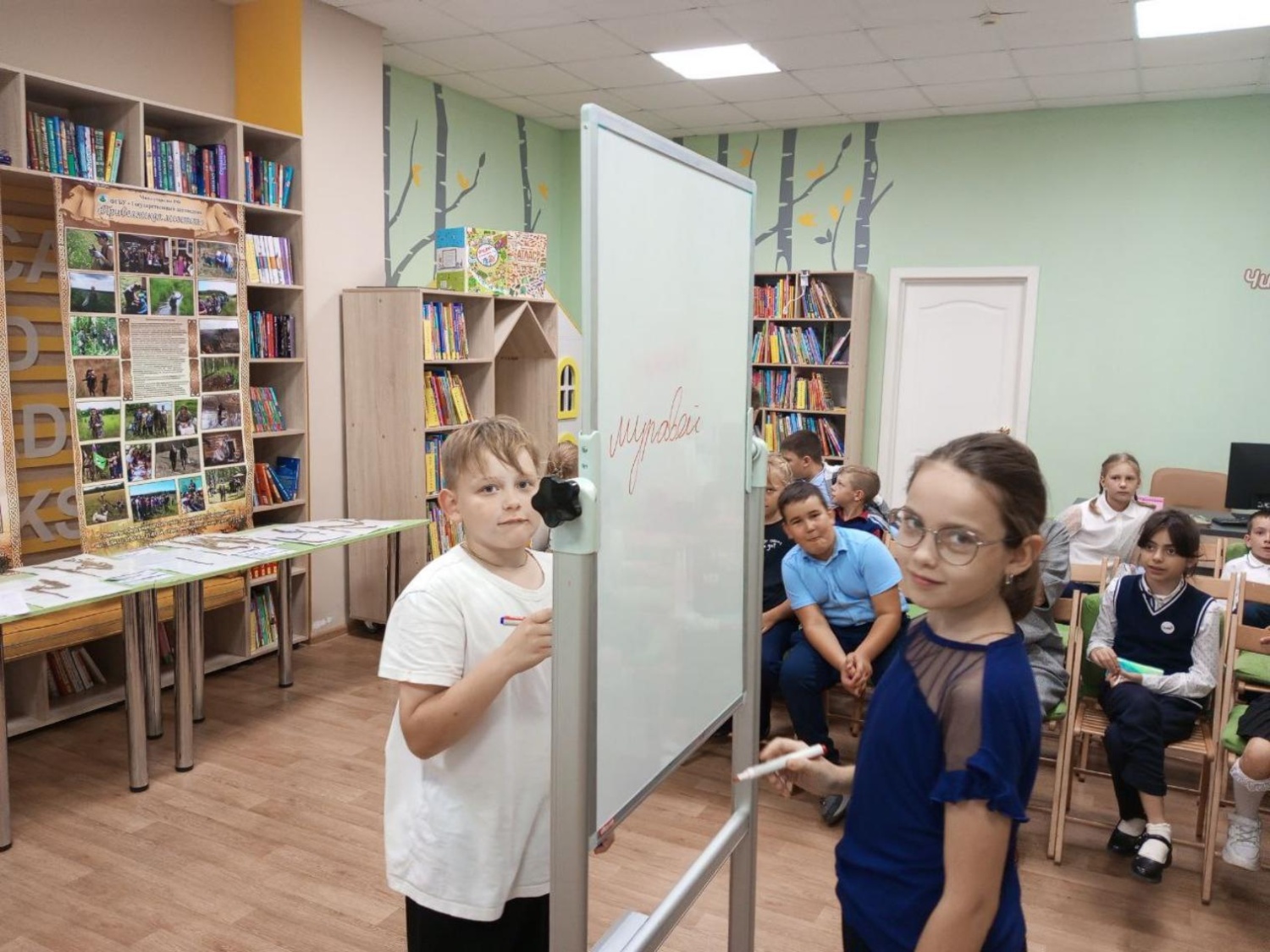 В Колышлейской модельной библиотеке  19 сентября 2024 года прошёл праздник, посвящённый Дню работников леса