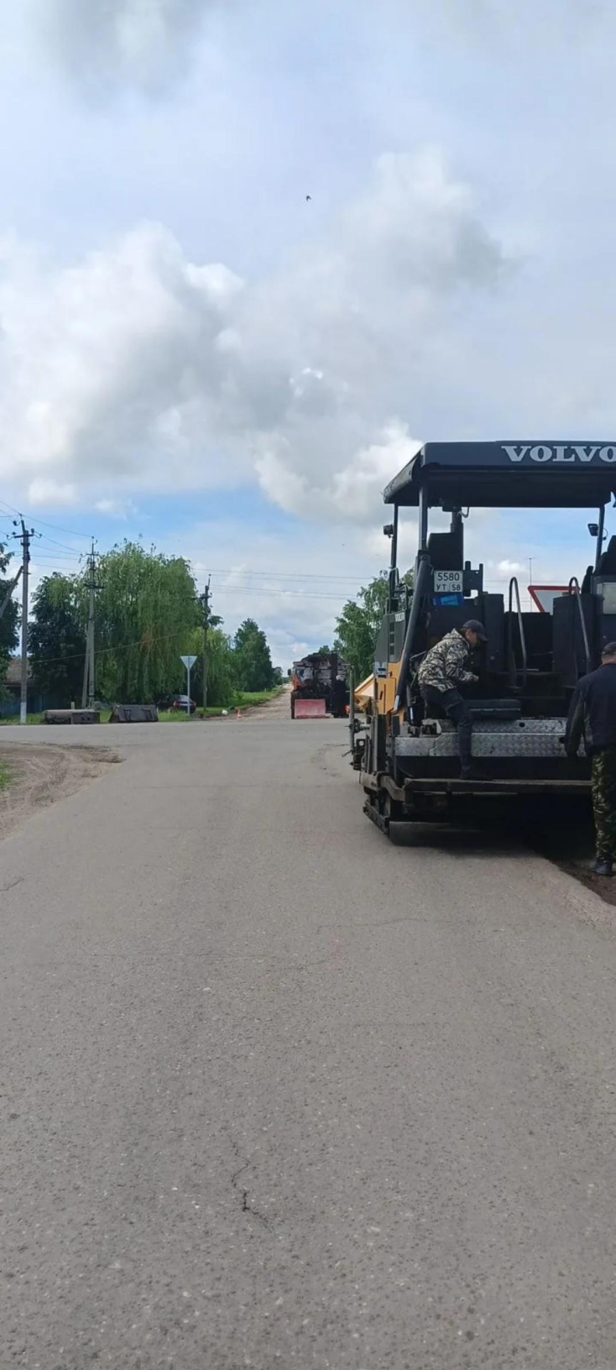 В Колышлее приступили к дорожным работам! В Колышлее приступили к дорожным работам!
