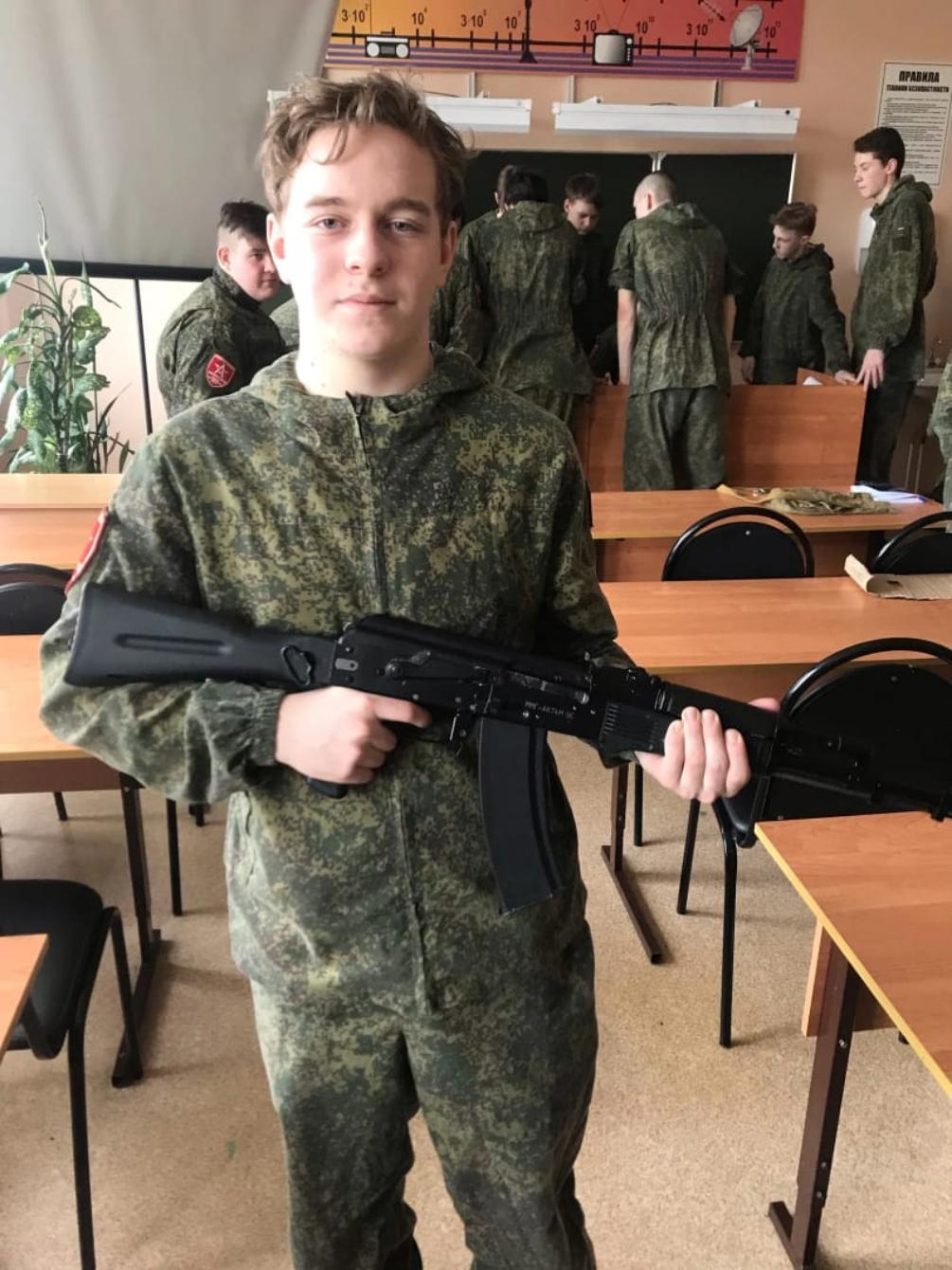С 27 по 31 марта  19 юношей из средних школ района участвовали в учебных сборах