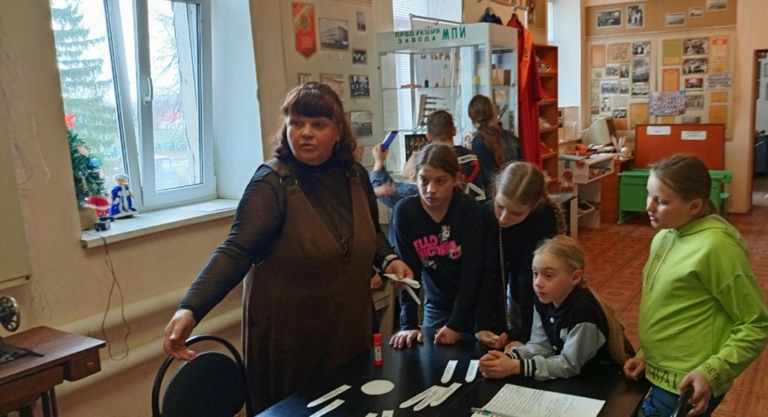 В краеведческом музее р.п. Колышлей 1 апреля 2026 года прошел квест  «Бабушкин сундук дружбы»