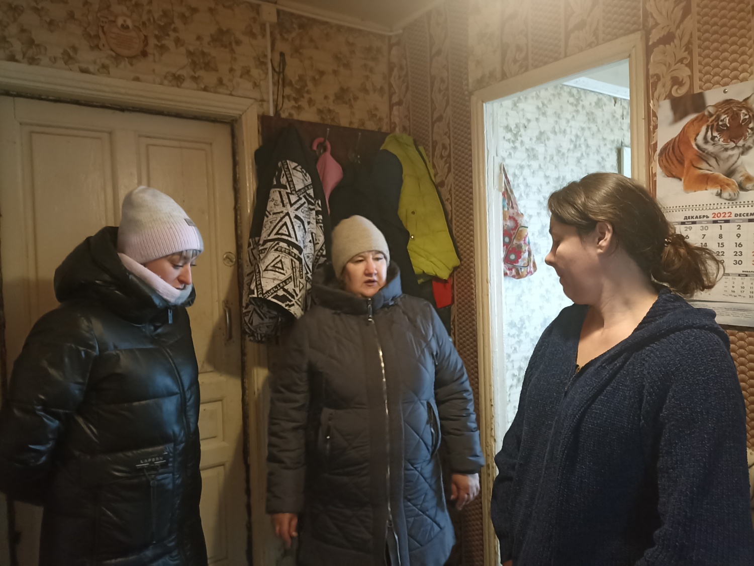 Продолжаются  рейды по месту жительства семей, состоящих  на профилактическом учете.