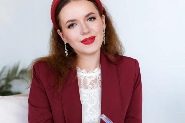 Педагог МОУ СОШ с. Телегино Алина Алексеевна Соловьева принимает участие во Всероссийской премии молодежных достижений "Время молодых" Педагог МОУ СОШ с. Телегино Алина Алексеевна Соловьева принимает участие во Всероссийской премии молодежных достижений "Время молодых"