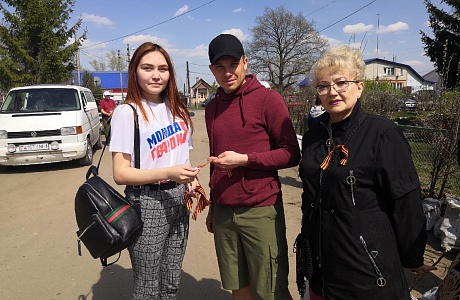 В р.п. Колышлей активисты "Молодой Гвардии" 1 мая 2019 года провели акцию "Я помню. Я горжусь!", приуроченную к празднованию 74-й годовщины Победы в Великой Отечественной войне.
