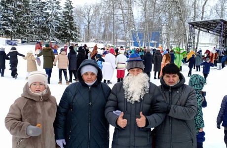 На Центральной площади посёлка Колышлей 18 января 2024 года педагоги и ученики средних школ №1 и №2 стали участниками районного фестиваля «Крещенский переполох» На Центральной площади посёлка Колышлей 18 января 2024 года педагоги и ученики средних школ №1 и №2 стали участниками районного фестиваля «Крещенский переполох»