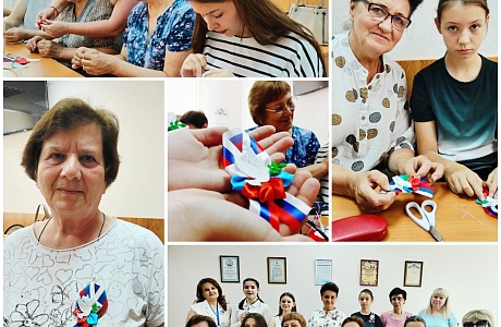 Тематический мастер-класс «Россия в сердце каждого» прошел в Центре общения старшего поколения Колышлейского района 