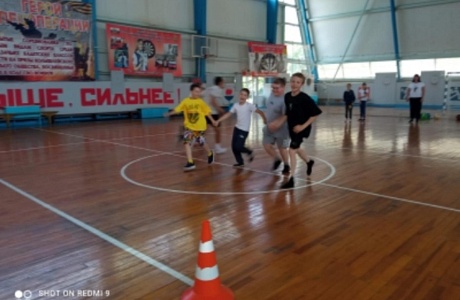 3 июня 2025 года в ФОКе «Олимп» п.Колышлей прошло спортивное мероприятие «Быстрее, выше, сильнее» с детьми детского оздоровительного лагеря