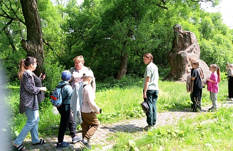 Сотрудники заповедника «Приволжская лесостепь» провели 17 июня две экскурсии по особо охраняемым природным территориям 