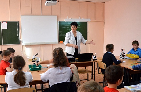 В школах Колышлейского района успешно действуют три образовательных центра «Точка роста» 