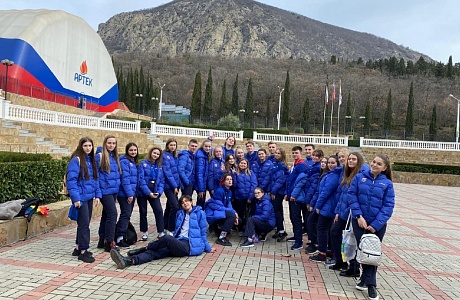 Полуфиналистка конкурса «Большая перемена», волонтер Бояринцева Ульяна принимает участие в смене «На пороге научных открытий» детского центра «Артек»