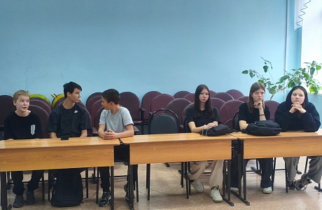 В районном Доме культуры 29 октября 2025 года прошла беседа по правому воспитанию "Вредные привычки" В районном Доме культуры 29 октября 2025 года прошла беседа по правому воспитанию "Вредные привычки"