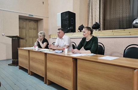 В районном доме культуры в рабочем поселке Колышлей 21 мая прошла встреча с молодежью района В районном доме культуры в рабочем поселке Колышлей 21 мая прошла встреча с молодежью района